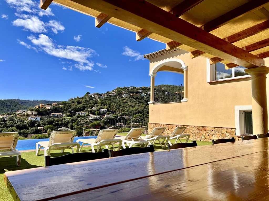 Casa Mas Ambros Con Piscina Desbordante Villa Calonge  Exterior photo